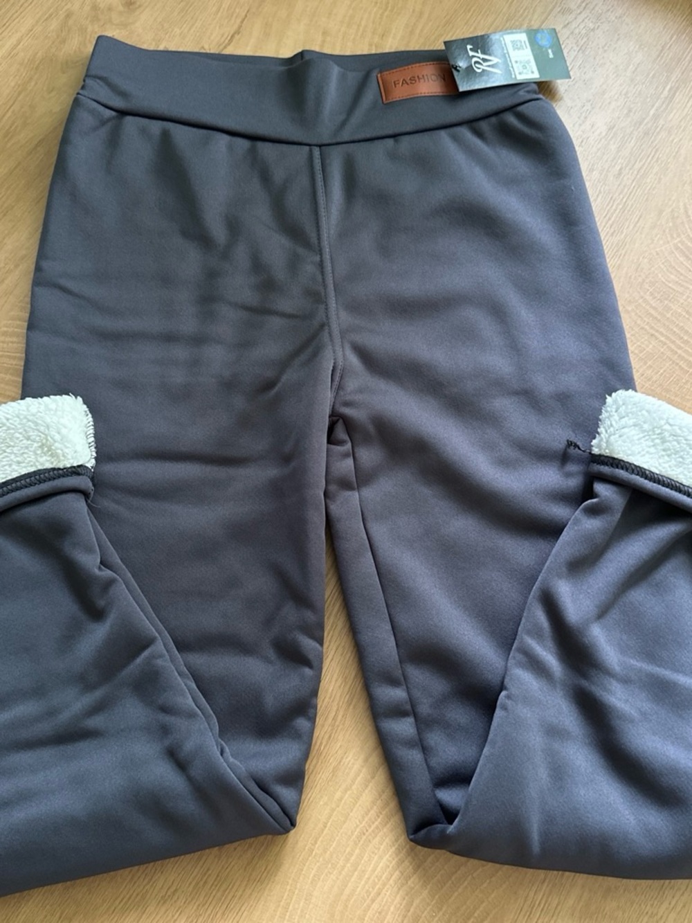 Skinny Gray Fleece-Lined Leggings